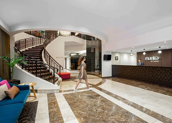 Mantra On Russell Aparthotel